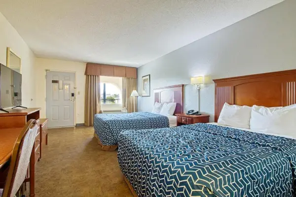 Regency Inn & Suites 6